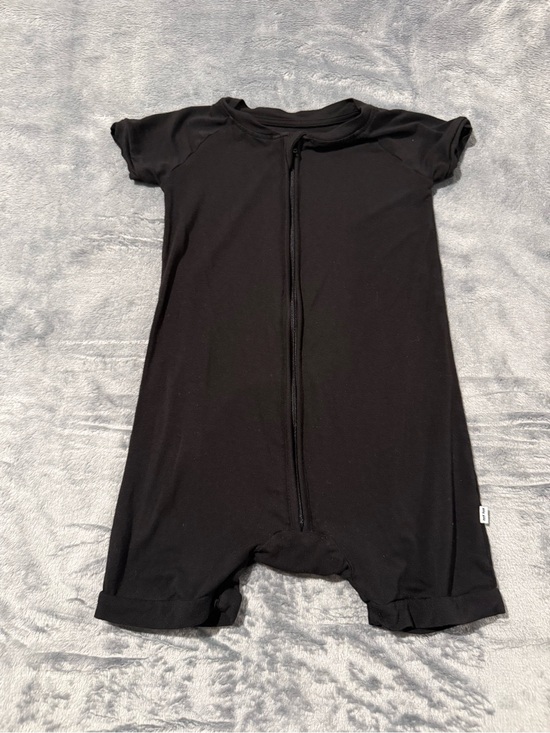 Little Sleepies Other - Little Sleepies bamboo Black Short-Sleeve Zip Romper